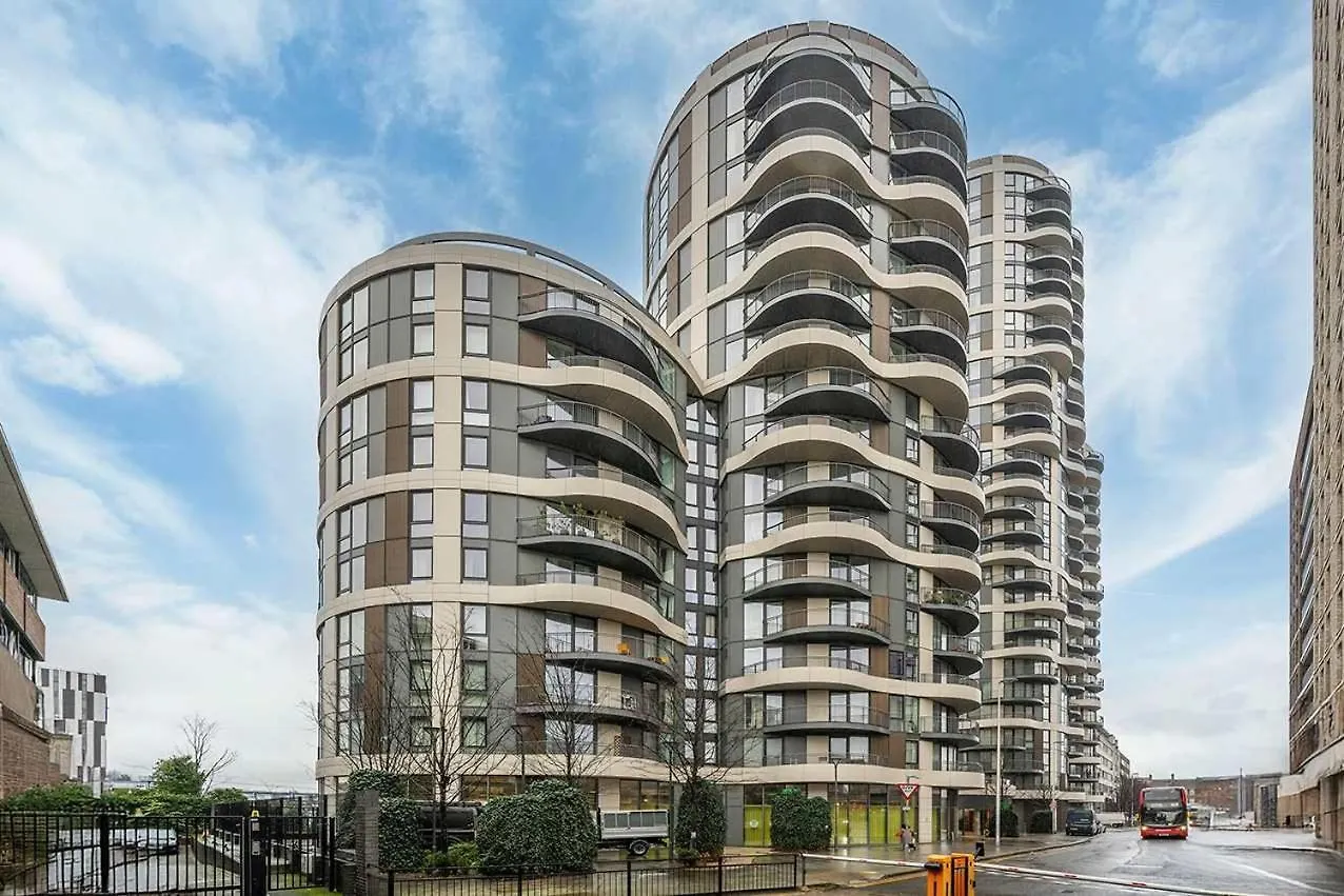 Apartment Private Room In Shared Flat With Stunning Views Barking  United Kingdom